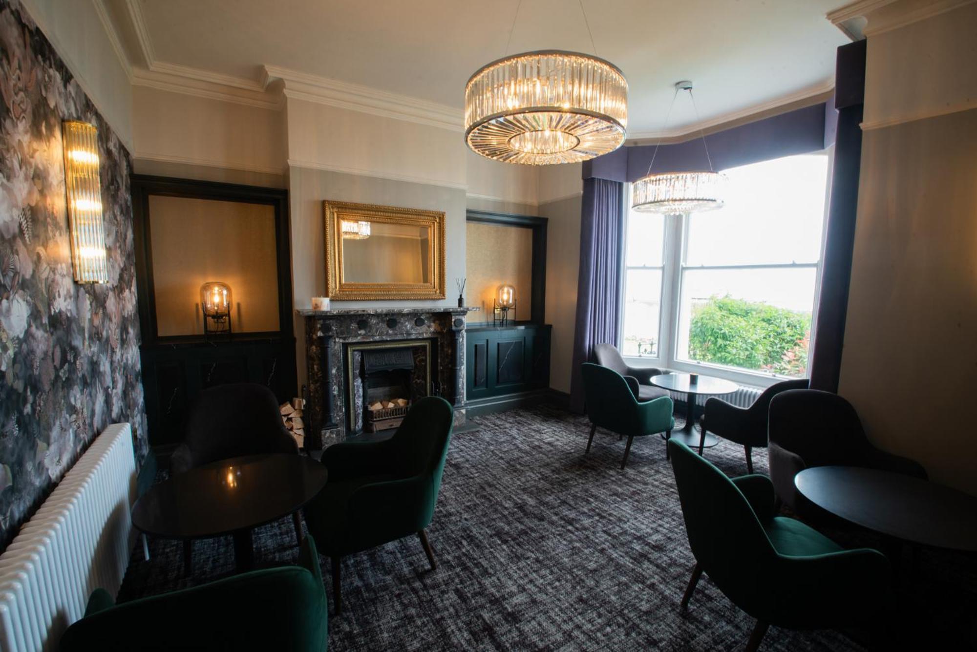 The Cae Mor Hotel Llandudno Exterior photo